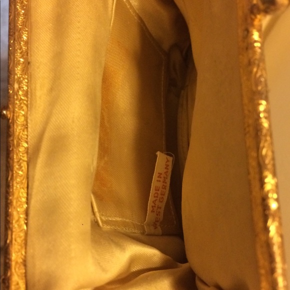 Vintage purses - Picture 3 of 7